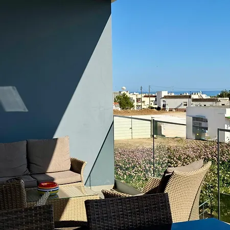 Апартаменты Gabbiana Terrace Bbq And Pool Албуфейра